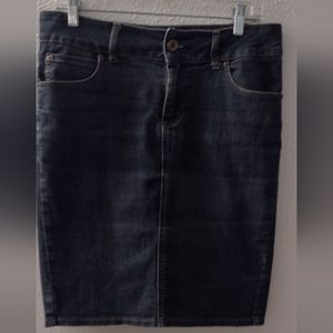 Mixit pencil jean skirt slit in back size 6